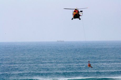 Le week-end dernier, les 12 MNS de Lacanau réalisent plus de 40 interventions avec l'assistance de Dragon 33 - Photo Julien Lestage