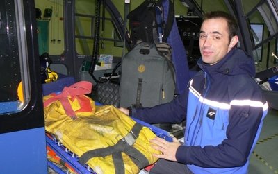 Alexandre Meyer, l'un des membres du PGHM de Jausiers est l'un des secouristes qui se relayent à la Sag - Photo Philippe Dubernard
