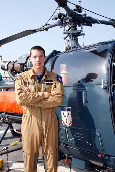 Antoine Royer est pilote d'hélicoptère dans l'Aéronavale depuis septembre.
