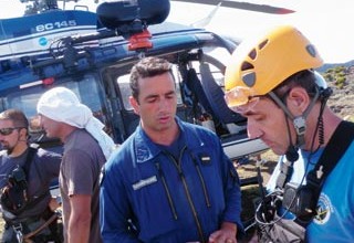 Les hommes du Peloton de gendarmerie de haute montagne (PGHM) ont allié rapidité et efficacité pour évacuer une soixantaine de randonneurs