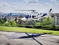 Teddy Alcazar aux commandes de l'Agusta A109 du Samu 89 - Photo gcs-syhn 
