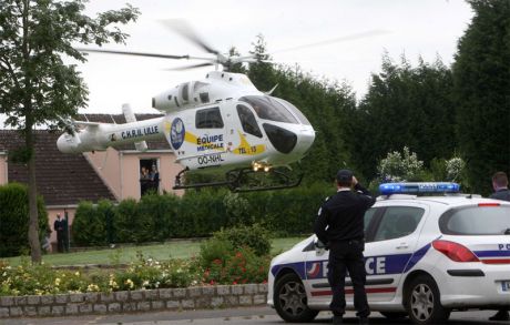 L'hélicoptère du SAMU du Nord a été visé par des faisceaux lumineux provenant d'un immeuble lillois - Photo Archives Ssami Belloumi 