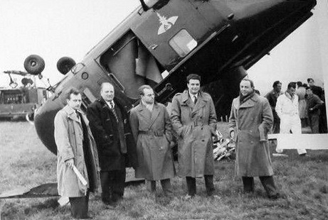 12 novembre 1952 - Crash à l'atterrissage du Sikorsky S-55 F-BGIZ lors d'une manifestation à Issy-les-Moulineaux - Photo DR