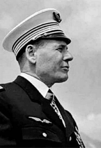 Commandant Alexis Santini lors d'une cérémonie (BE 725 Le Bourget-du-Lac, à confirmer) - Photo DR