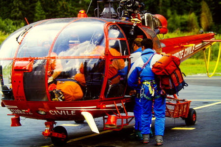 Alouette 3 F-ZBAW sur la DZ des Bois en août 1993 - Photo © Serge Mouraret 