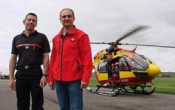  Pascal Triplet et Grégoire Rimsky se félicitent de l'efficacité de l'hélicoptère de la Sécurité civile.