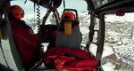 Retrouvez les équipages de la Sécurité civile en interventions à l'Alpe d'huez avec l'EC 145 Dragon 38 F-ZBPJ dans le reportage diffusé sur W9 intitulé : Policiers, sauveteurs, rois de la fête : les anges gardiens de l'hiver - Photo Enquête d'action W9
