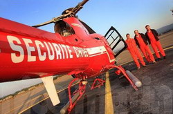 L'Ecureuil Dragon 83 et son équipage - Photo Franck Muller