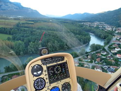 En vol avec le Cabri G2 F-HOLA - Photo © Patrick Gisle