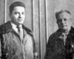 Le Pilote Jacques Dumas (à gauche) et le Mécanicien M. Massé en août 1958 - Photo DR