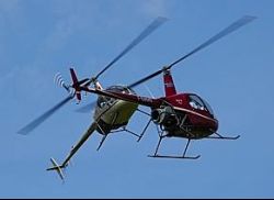 Les hélicoptères R22 sont très agiles et permettent à leur pilotes de réaliser des prouesses.