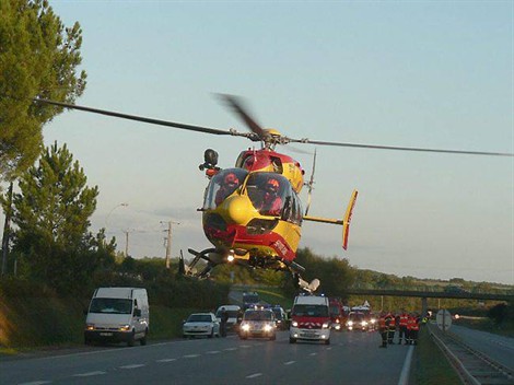 « Dragon 56 » décolle après avoir récupéré un blessé de la route, sur cette photographie prise par les pompiers.