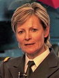 Le Capitaine de corvette Nadine Zanatta-Levet ; 1er pilote féminin breveté sur hélicoptère et qualifié Super Frelon dans la Marine Nationale - Photo © MAE