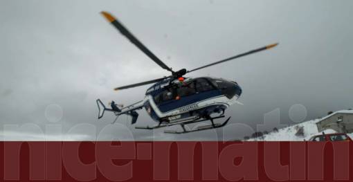 L'EC 145 de la SAG de Corse ; lors des secours en montagne, les services de secours travaillent main dans la main - Photo Nice-Matin