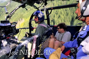 Retour vers la DZ des Bois de Chamonix, ambiance à l'intérieur de l'Alouette III F-MJBL - Photo © José NICOLAS - Tous droits réservés