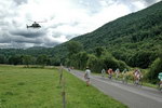 Le peloton survolé par l'hélico caméra AS355 N F-GMBA (Tour de France 2009) - Photo collection Jean Louvet