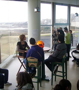 Véronique Lacoste interviewée par les jeunes reporters en herbe - Photo Blog 3ème F collège André Malraux