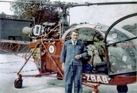 Alouette 2 F-ZBAB Protection civile equipée roues avec Yves RIGAUX mécanicien, après mai 1962 - Photo DR collection Famille RIGAUX
