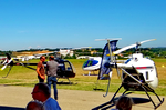 Première école Classe 6 et importateur du LH 212, Héli-Tech a fêté le 20 juin avec amis, pilotes, élèves et clients les anniversaires de sa première année à Montélimar-Ancône (26) et du premier de ses appareils, ce dernier affichant 1000 heures de vol au compteur ! - Photo © Patrick GISLE