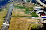 Au-dessus de l'aérodrome d'Albertville-Tournon (LFKA) - Photo © Patrick GISLE