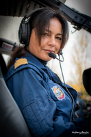 La pilote Nadine Oya aux commandes du H145 F-HSIF Helismur 86 - Photo Anthony Boutin