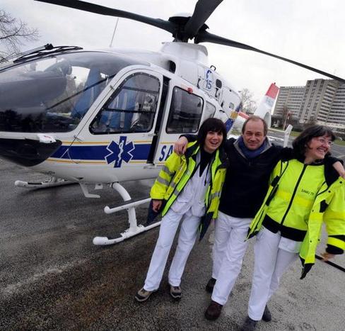 Un moment de détente une fois la mission terminée - Photo Patrick Lavaud) 