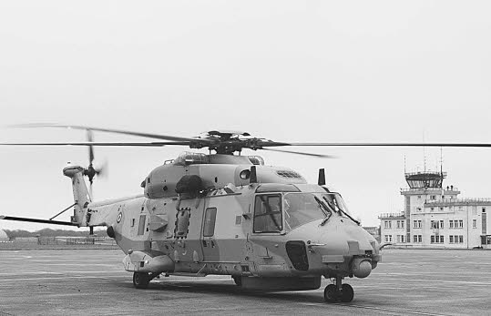 Le NH 90 est l'hélicoptère lourd le plus moderne de sa génération. Les entraînements s'enchaînent jusqu'à la fin de semaine au départ de Lanvéoc - Photo Marine Nationale