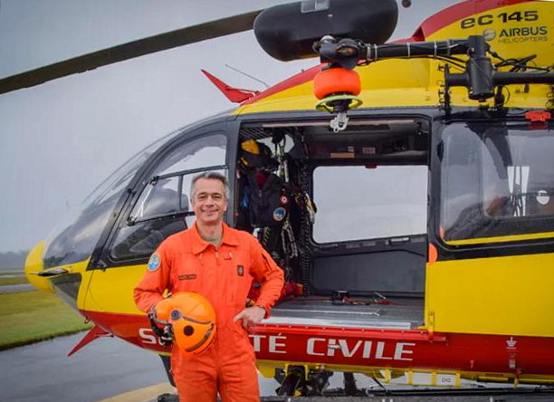 Renaud Guillermet pilote EC 145 Dragon 38 et chef de Base Sécurité civile de Grenoble-Le versoud - Photo © Richard Juillet