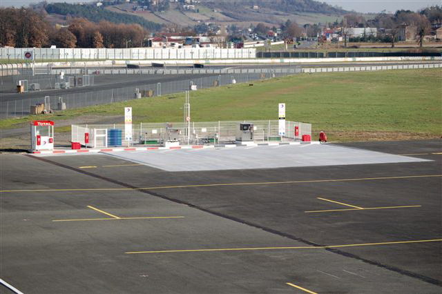 La nouvelle soute à carburant à Albi-Le Sequestre - Photo © Jean-Marie Potelle