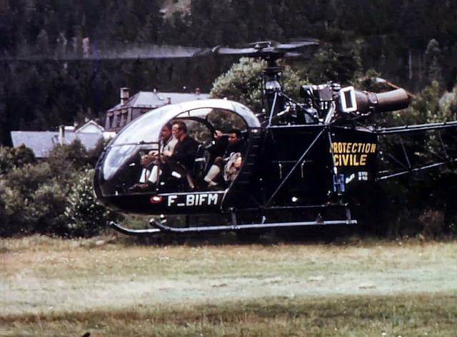 Alouette 2 F-BIFM Protection civile pilotée par Gérard Frommweiler, décollage, en 1959 - Photo DR