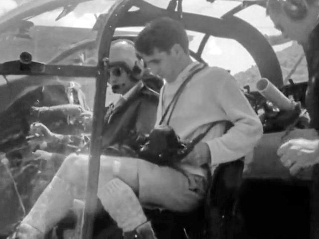 Préparatif avant décollage Alouette 3 F-ZBAK Protection civile Base de Nice en juillet 1962 - Photo DR 