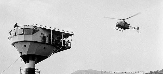 Alouette 2 F-ZBAK Protection civile - Arrivée du ministre délégué à la Recherche scientifique, Gaston Palewski, pour inaugurer la bouée-laboratoire du commandant Cousteau le 2 juin 1963 - Photo Getty Images