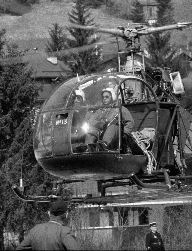 Retour de l'Alouette 2 N°13 pilotée par Jean Boulet et Henri Petit, le 19 ou 20 mars 1957 - Photo Getty Images