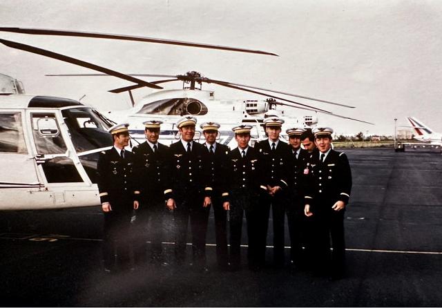 SA 365 Dauphin Vendôme et SA-330 Puma Carrousel du Glam en 1985 - Photo DR AHA