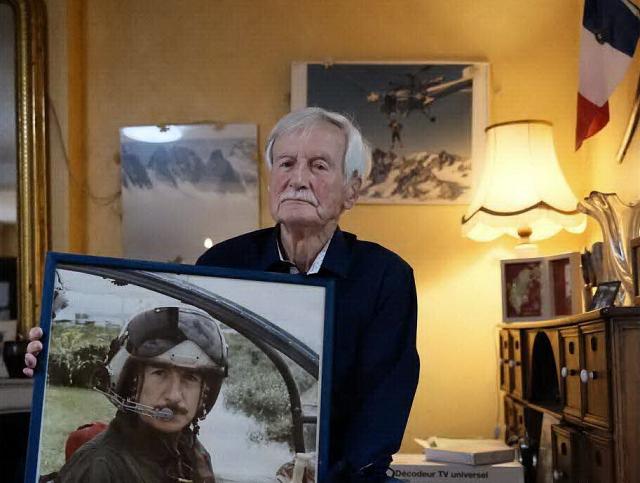 Fernand JANET dans son bureau - Photo DR leprogres.fr