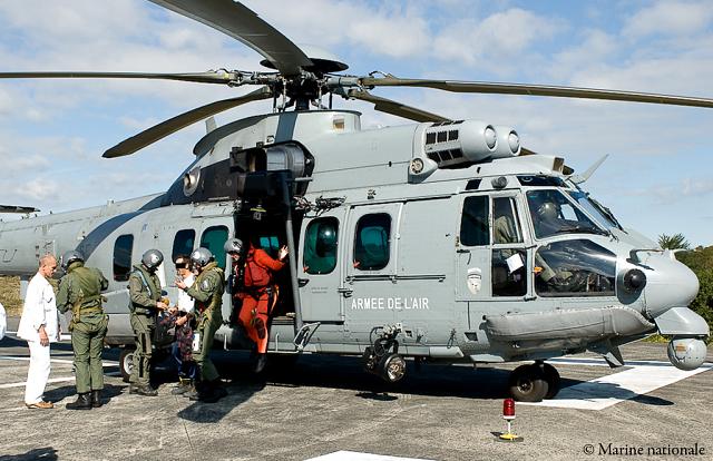 Le Caracal participe à des missions de secours en mer aux côté de la Marine nationale - Photo © Marine Nationale