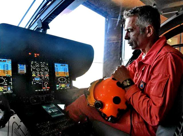  Renaud Guillermet, ici aux commandes du nouvel hélicoptère H 145 D3 de la Sécurité civile - Photo Le DL/Denis Masliah
