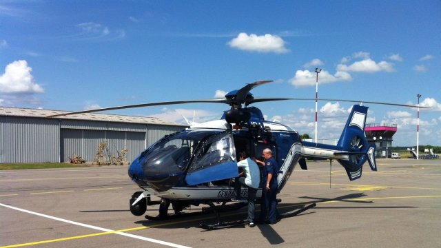 Un Eurocopter EC2135 T2+ : un appareil très performant doté d'équipements électroniques de haute technologie (base de Dole Tavaux) - Photo © FTV 
