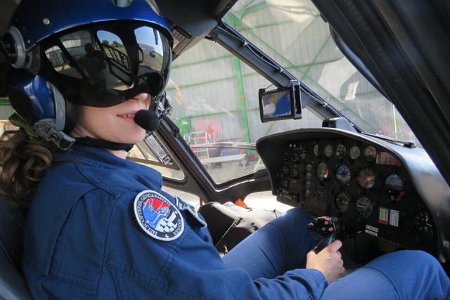 Pilote d'hélicoptère, une vocation depuis l'enfance pour Laurène aux commandes de l'Ecureuil - Photo © David Kerhervé / Le Trégor