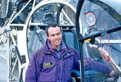 Pascal BRUN (CMBH) pose avec son Lama F-GRRB en 1992 - Photo © Philippe Fragnol