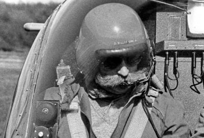 Dominique Gilles, pilote d'essai de l'hélicoptère Citroën RE-2 - (…)