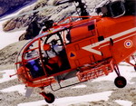 Francis Delafosse en mission de recherche dans le Massif du Mont-Blanc avec l'Alouette III Dragon 74 - Photo collection Francis Delafosse