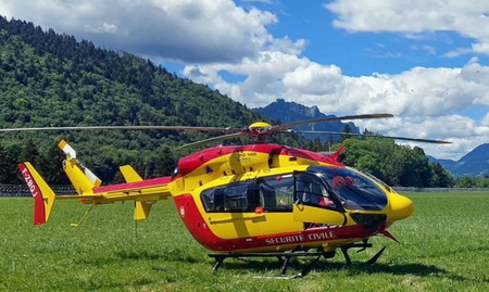 H145 F-ZBQJ (Dragon 74), un des 3 Dragon déployés pour le G7 à Evian- Photo DR Sécurité Civile