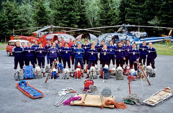 Alouette 3 Sécurité civile F-ZBDH et Alouette 3 F-MJBF gendarmerie sur la DZ des Bois en août 1983 - Photo © Bruno Bachelet