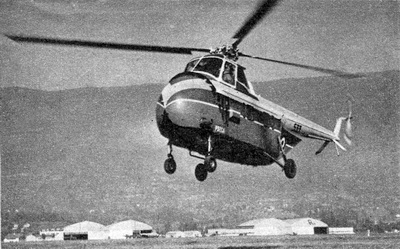 Un Sikorsky S-55 "civil" en provenance de la SABENA ; en arrière-plan les hangars de la BE 725 - Photo DR