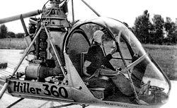 Le premier vol en solo de Valérie André sur un Hiller 360 en tant que pilote d'hélicoptère, le 30 août 1950, dans les installations de formation d'Helicop'Air - Photo DR