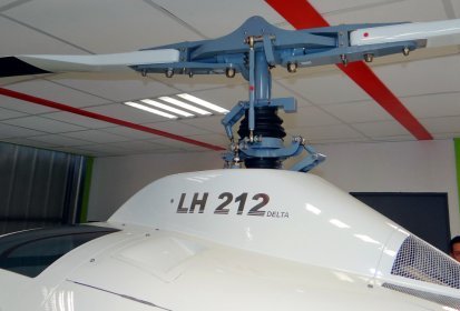 Rotor du LH 212 - Photo © Patrick Gisle