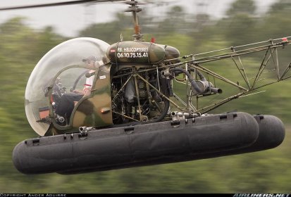 Bell 47 F-BVXD à flotteurs fixes - Photo Ander Aguirre