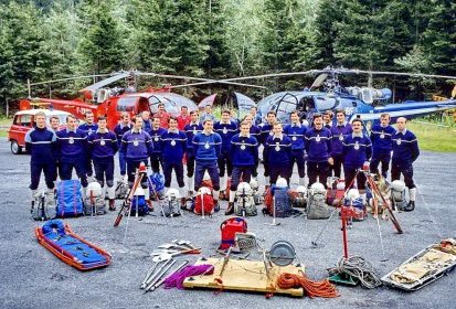 Alouette III Sécurite civile F-ZBDH et Gendarmerie F-MJBF sur la DZ des Bois (…)